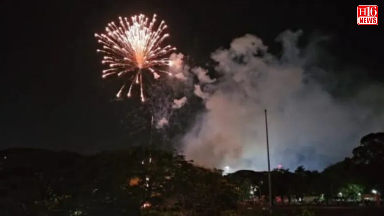 Thousands captivated by the grandeur of sample fireworks